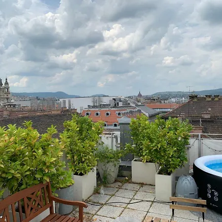 Rooftop Luxury Downtown Budapest