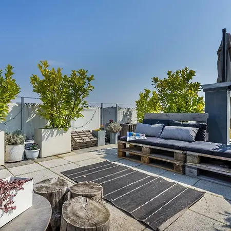 Rooftop Luxury Downtown *